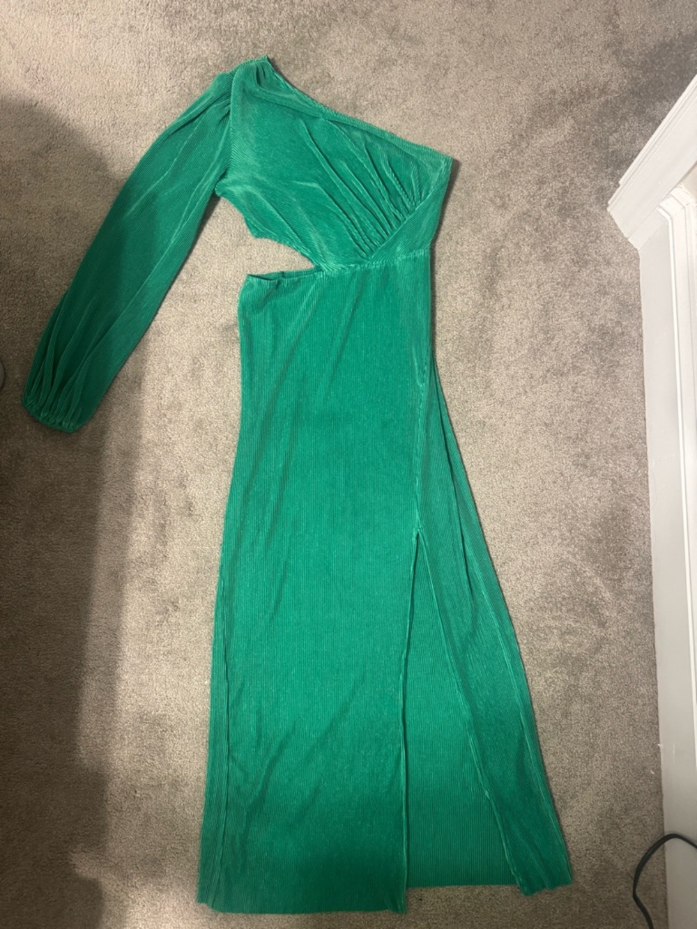Green One-Shoulder Cutout Maxi Dress - Elegant Evening Style